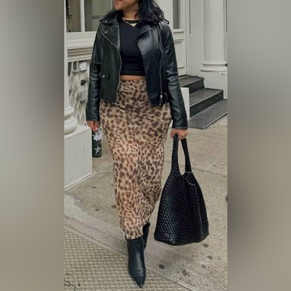 Zara Leopard Print Midi Skirt - Size Small